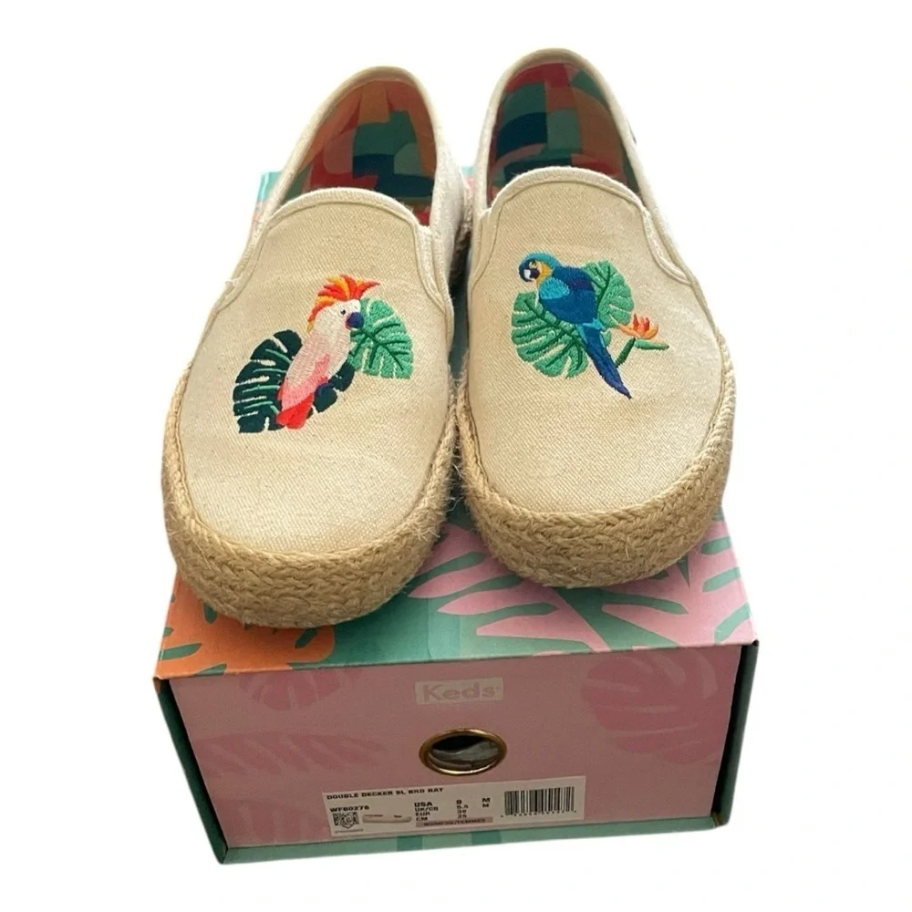 Keds x Sunnylife Slip-On Shoes, Size 8M, Colorful Cockatiels, Beige w/Trim.